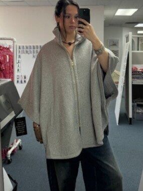 TUCKERNUCK Grey Full Zip Huntington Poncho -- Size OS | NWT